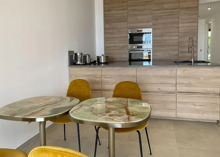 Mansfield Vue Carte Postale Terrasse Piscine 2 아파트