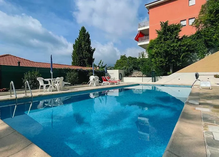 Apartment Mansfield Vue Carte Postale Terrasse Piscine 2
